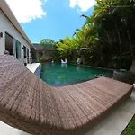 Villa Alitura 6Br Seminyak